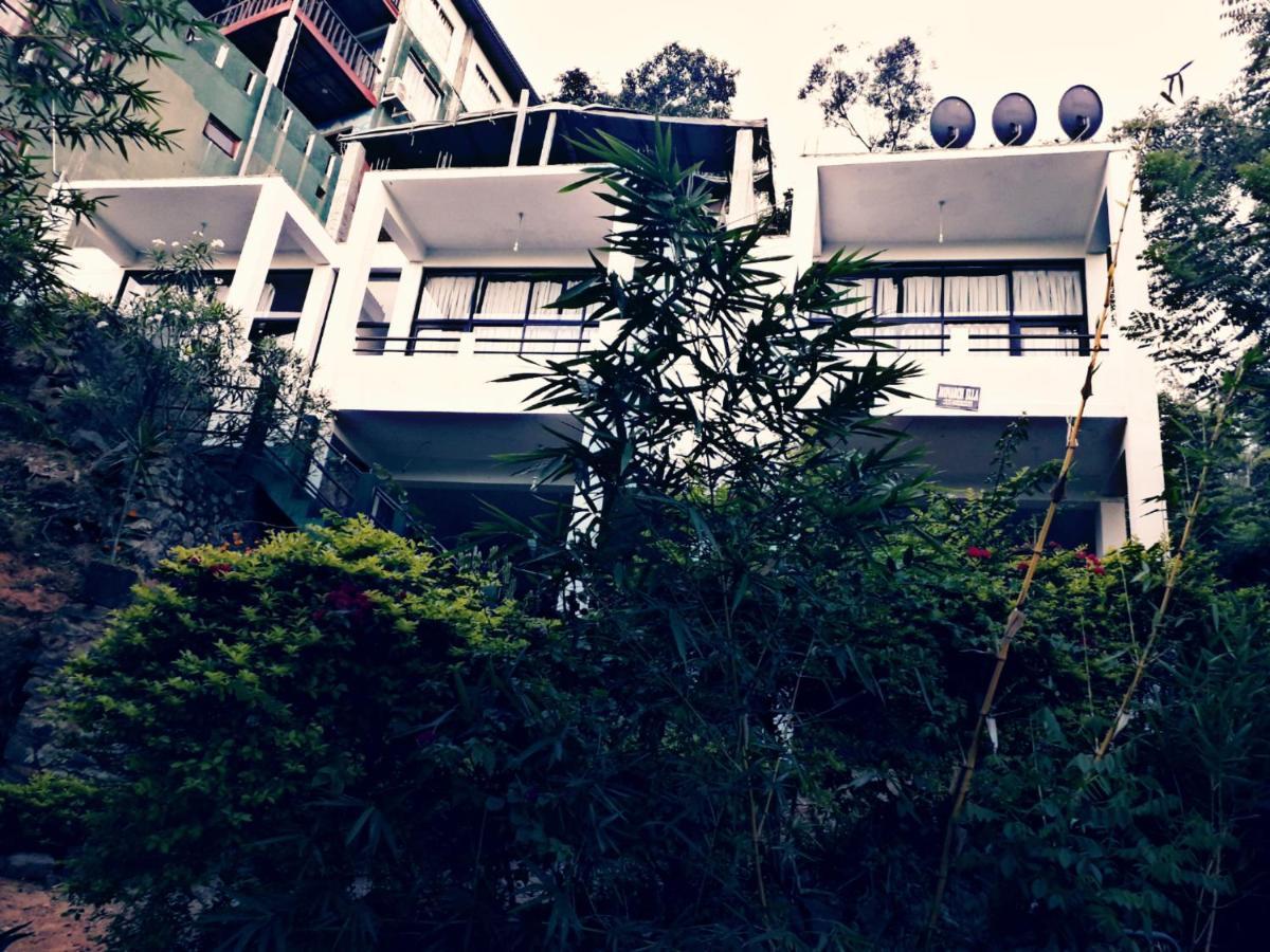 Monarch Ella Hotel Exterior foto